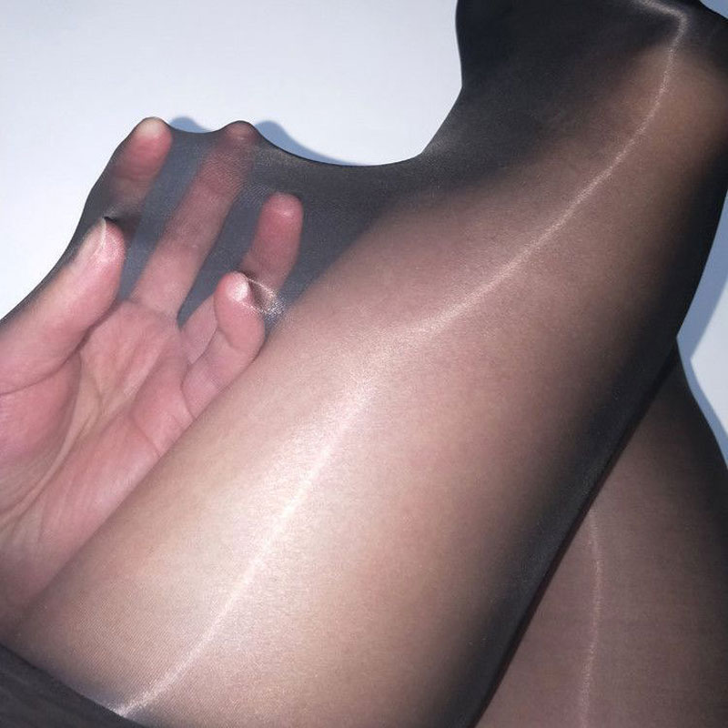 Glanzende dameskousen tot aan  - Thigh High Sock Stay Up recensie en prijs
